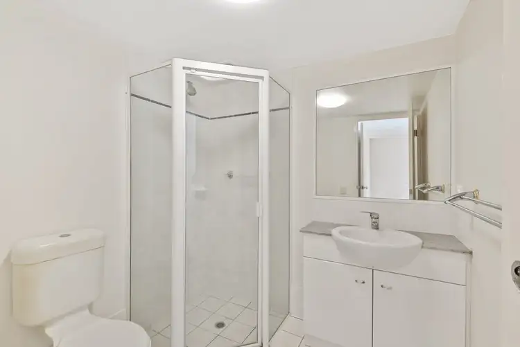 Seventh view of Homely unit listing, 31 / 45 HARRIES ROAD, Coorparoo QLD 4151