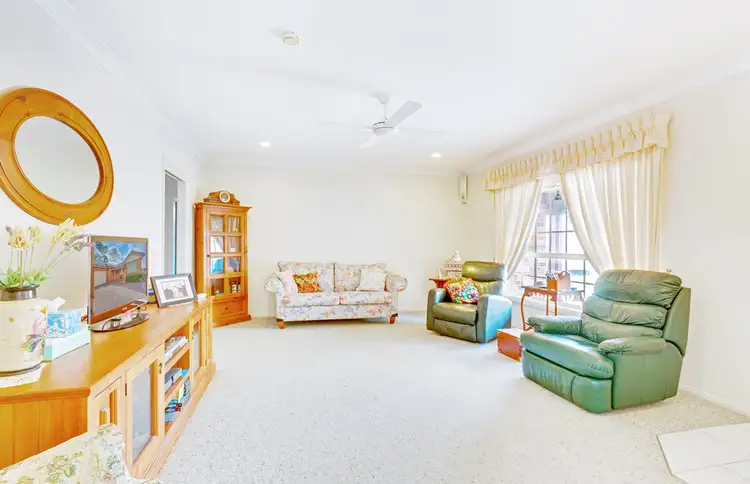 Second view of Homely house listing, 8a Sovereign Close, Floraville NSW 2280