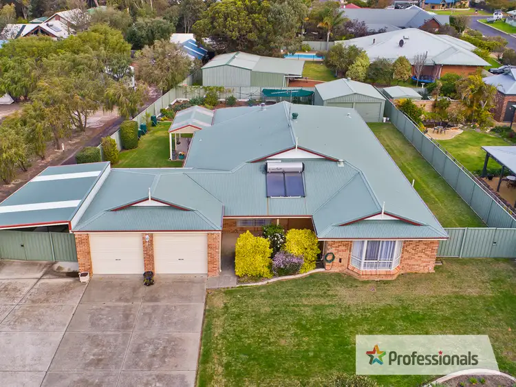 10 Lenamont Court, Dunsborough WA 6281