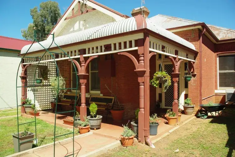 87 Simpson Street, Wellington NSW 2820