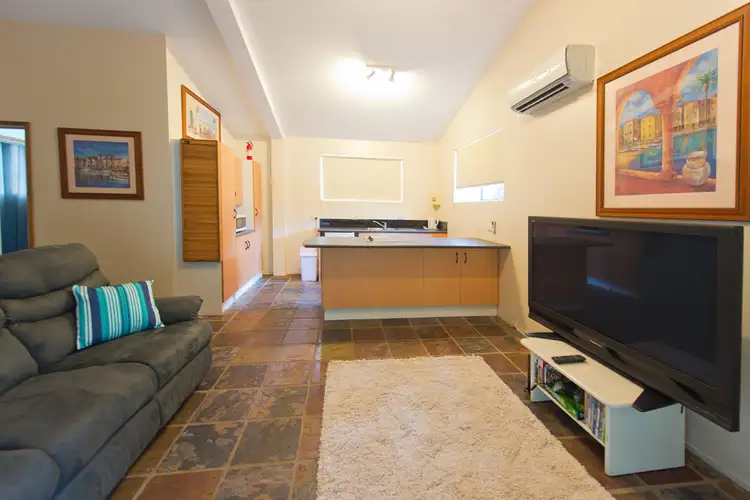 Fifth view of Homely house listing, 4 Idolou Crt, Mudgeeraba QLD 4213