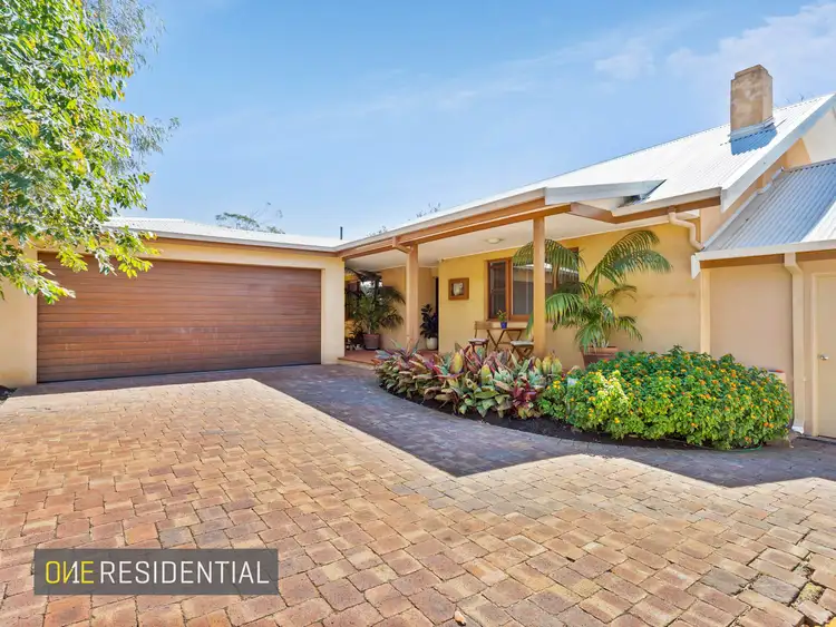 31 Kitchener Road, Melville WA 6156