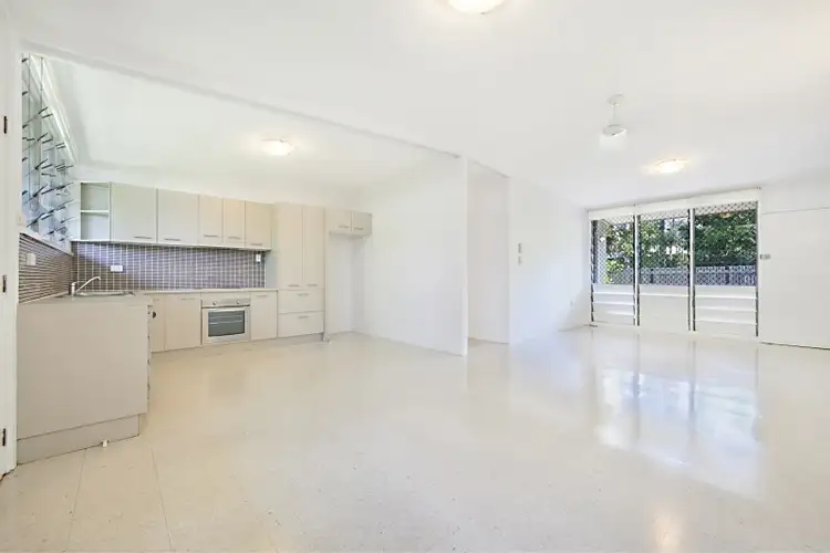 Third view of Homely unit listing, 1/53 Princes Road, Hyde Park QLD 4812