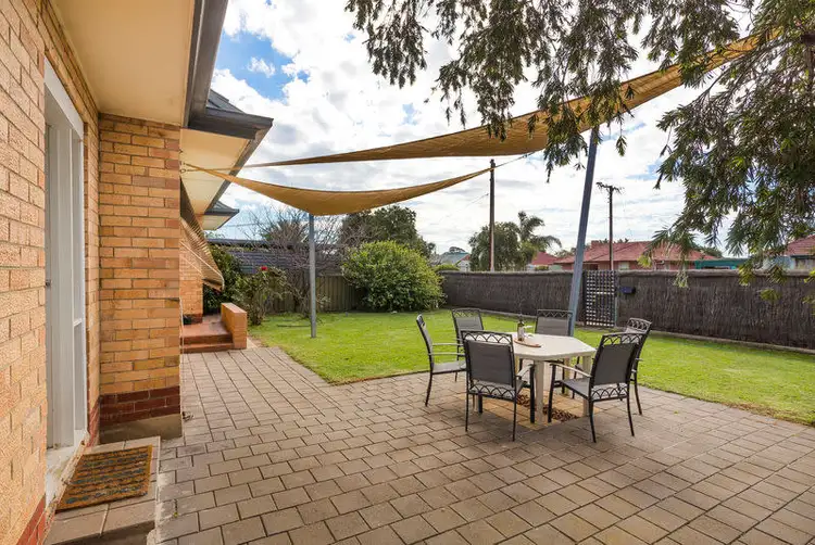 2 Harcourt Ave, Clovelly Park SA 5042