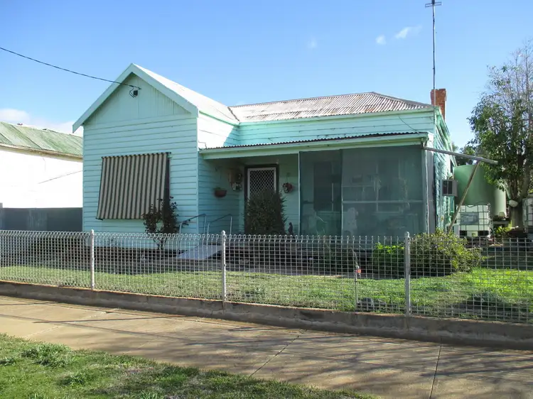 41 Sutcliff Street, Sea Lake VIC 3533