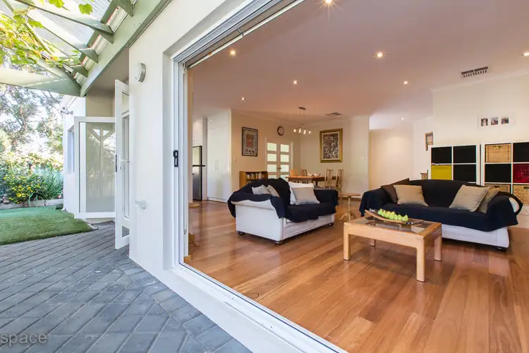 30a Walpole Street, Swanbourne WA 6010