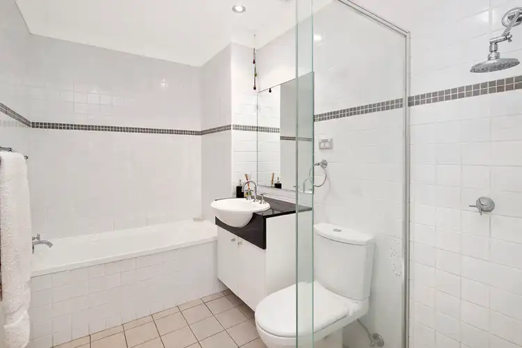 Sixth view of Homely unit listing, 4/62-64A Park Street, Narrabeen NSW 2101
