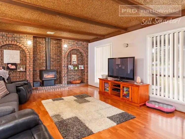 Third view of Homely house listing, 7 Finch Place, Mount Austin NSW 2650