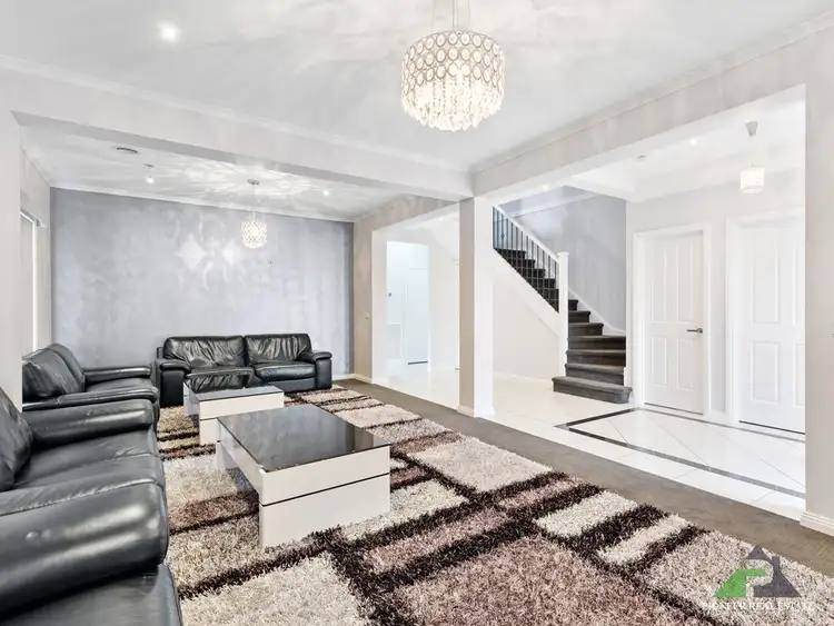 Second view of Homely house listing, 5 Forsyth Court, Narre Warren VIC 3805