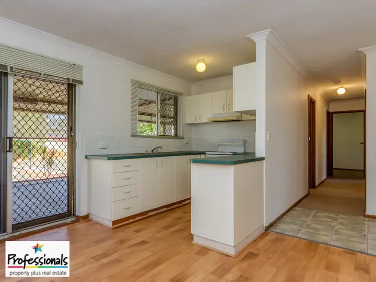 Fourth view of Homely house listing, 6 Frankland Court, Gosnells WA 6110