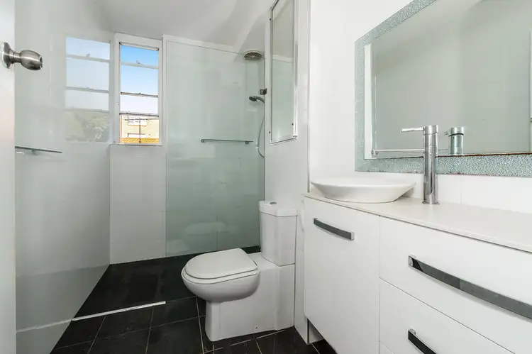 Fourth view of Homely unit listing, 9/10 Ocean Street North, Bondi NSW 2026