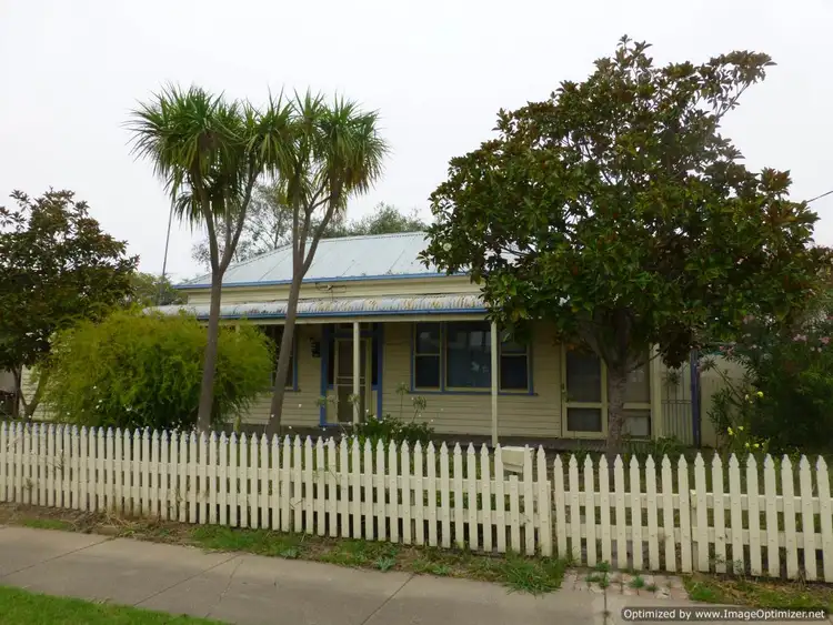 4 Dahlsen Crescent, Bairnsdale VIC 3875