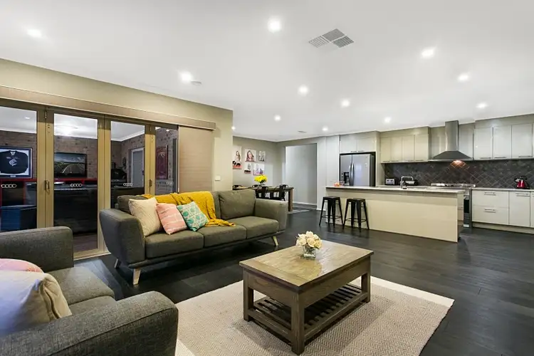 Second view of Homely house listing, 9 Arilpa Court, Kangaroo Flat VIC 3555