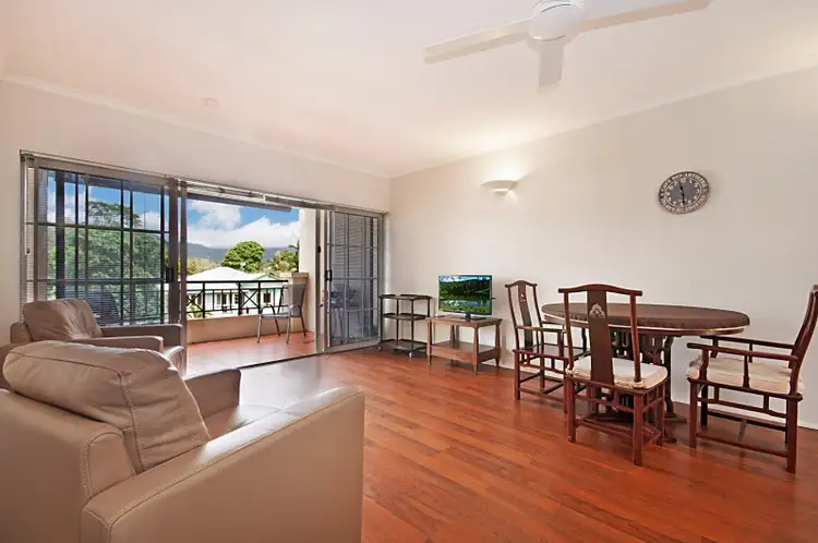 44/327 Lake Street, Cairns North QLD 4870
