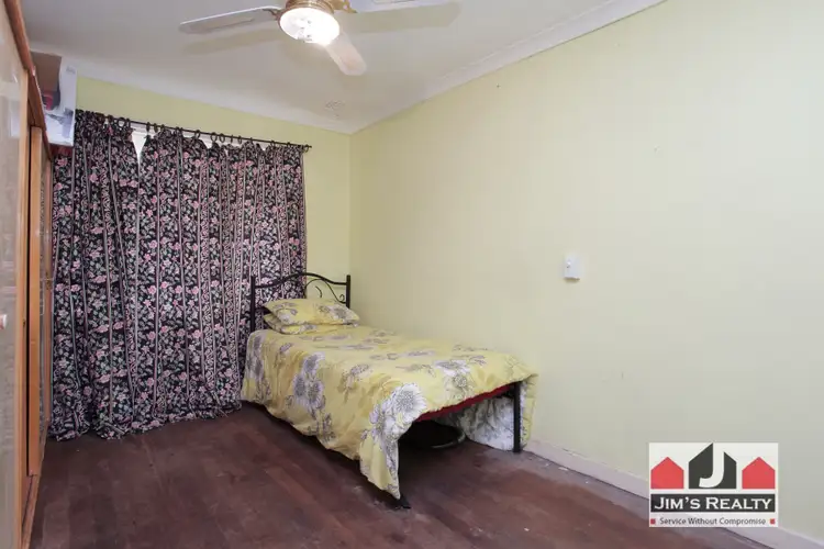 Fourth view of Homely house listing, 33 Hollybush Way, Kelmscott WA 6111