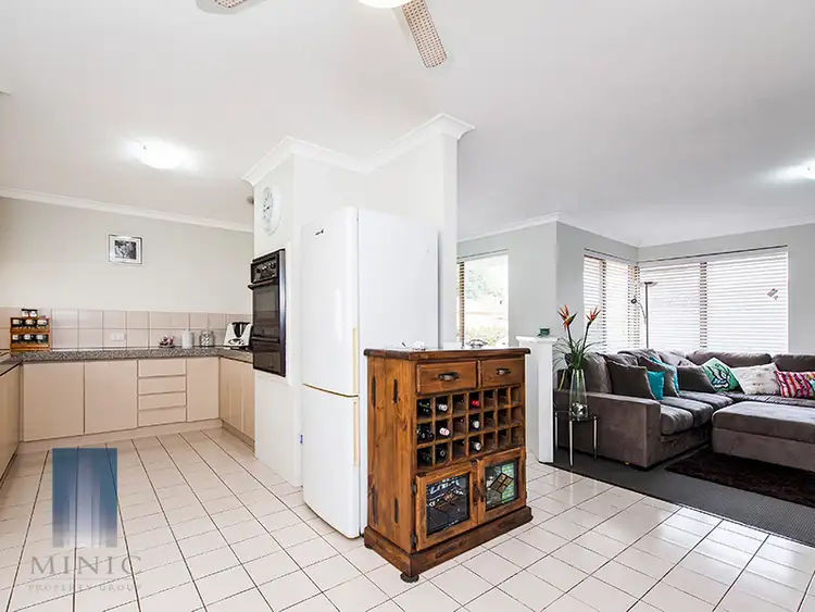 Seventh view of Homely house listing, 2/10 Grayson Court, Wilson WA 6107