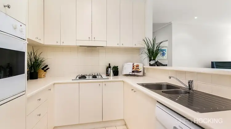 Fourth view of Homely apartment listing, 4/39 Esplanade East, Port Melbourne VIC 3207
