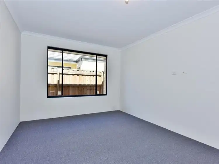 Fifth view of Homely house listing, 6 Mitre Bend, Ellenbrook WA 6069