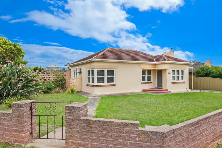 4 Ophir Crescent, Seacliff Park SA 5049