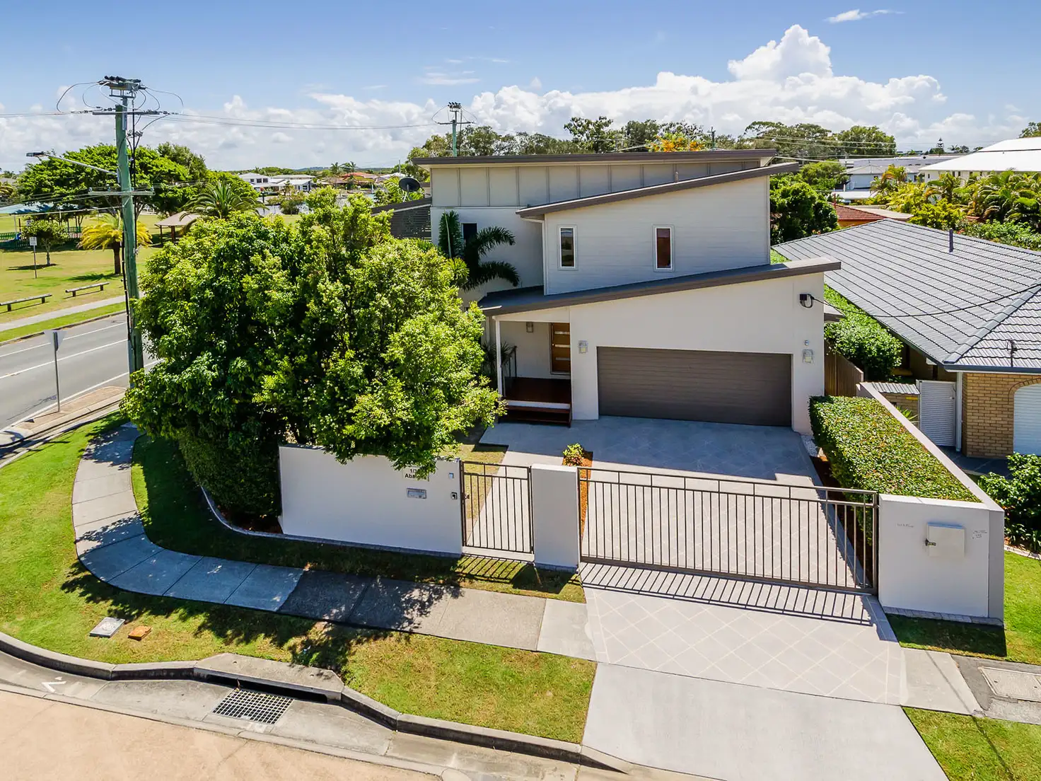 Main view of Homely villa listing, 1/39 Abalone Avenue, Paradise Point QLD 4216