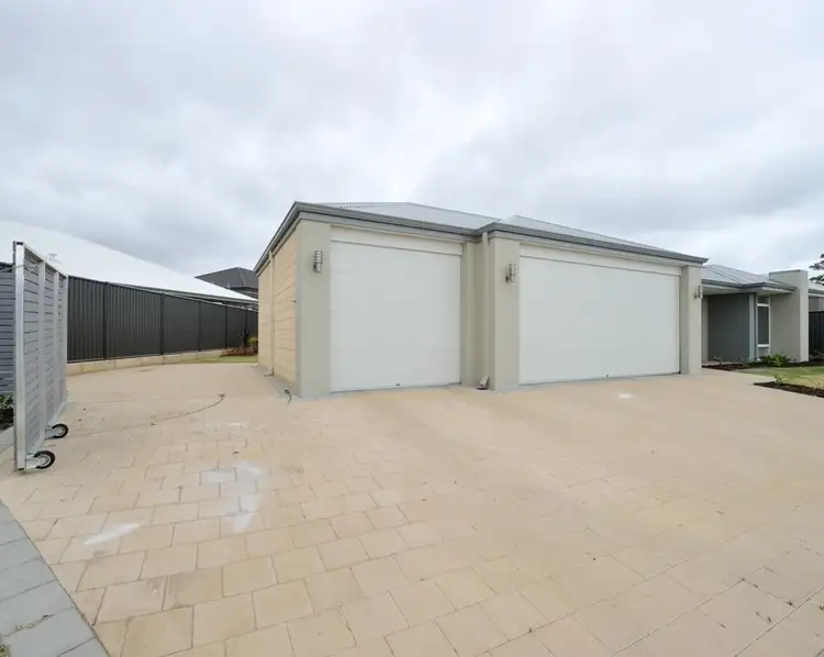 Second view of Homely house listing, 4 Venetian Way, Baldivis WA 6171