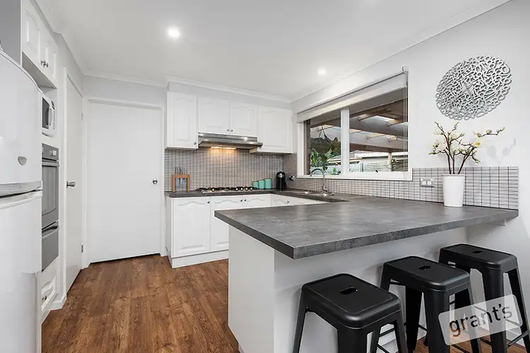 Fifth view of Homely house listing, 3 Rossetti Court, Pakenham VIC 3810