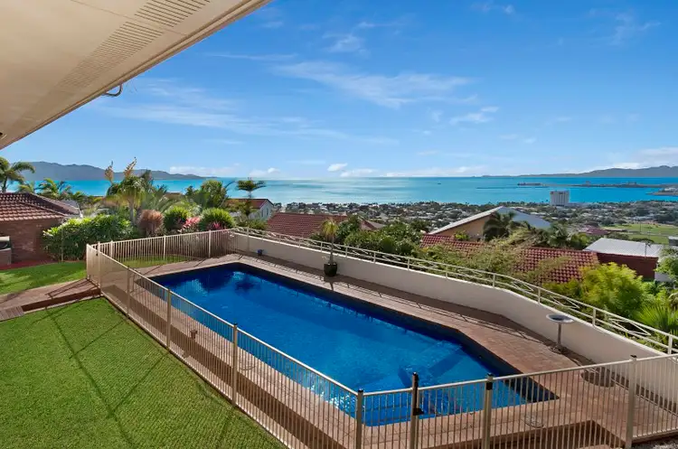 4 Stirling Drive, Castle Hill QLD 4810