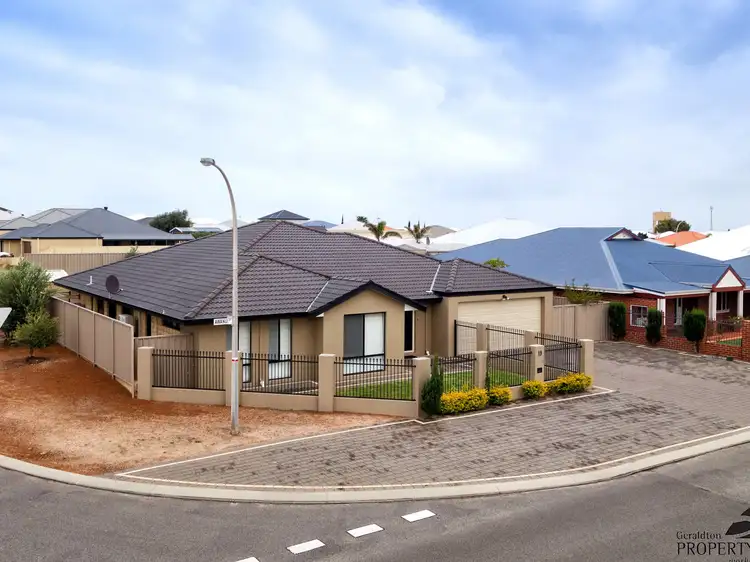19 Awanui Street, Wandina WA 6530