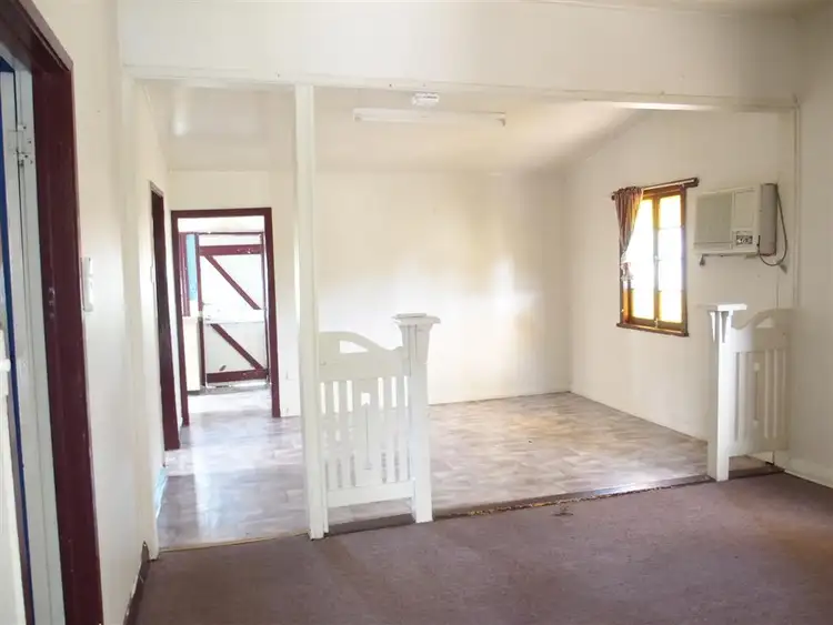 Fourth view of Homely house listing, 7 Robert Street, Emerald QLD 4720