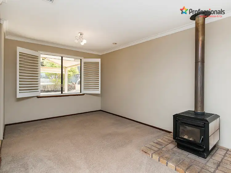Seventh view of Homely house listing, 4 Scallop Close, Heathridge WA 6027