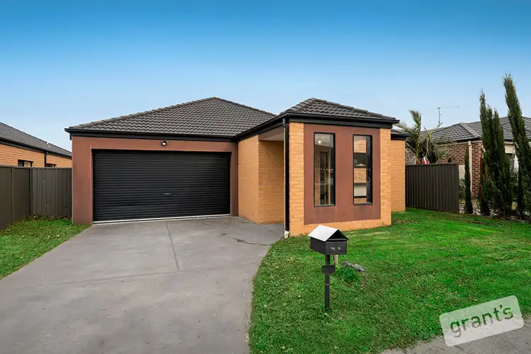 9 Paxton Link, Pakenham VIC 3810