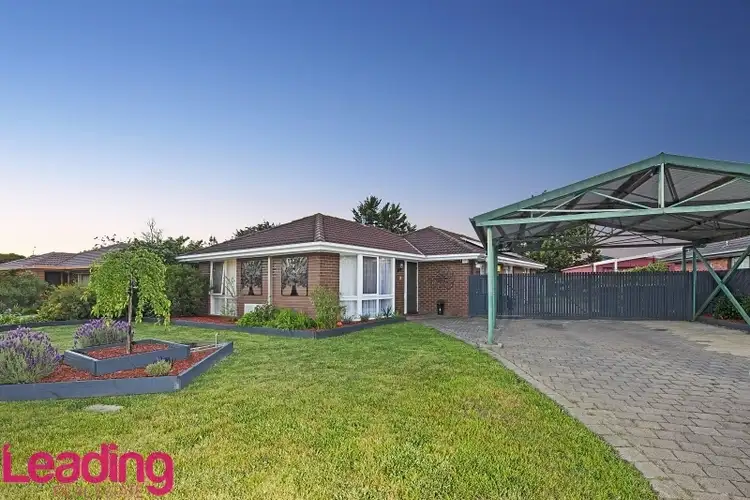 9 Carnoustie Drive, Sunbury VIC 3429