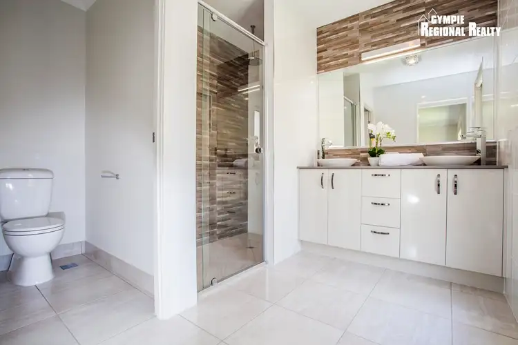 Fourth view of Homely house listing, 2 Knightsbridge Dve, Southside QLD 4570