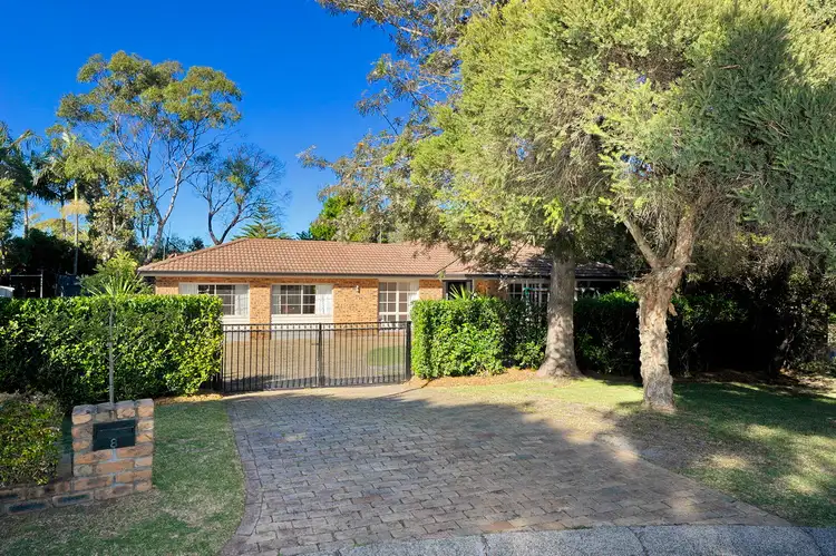 8 Crystal Close, Fingal Bay NSW 2315