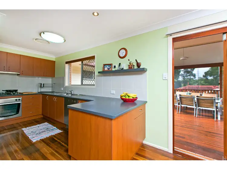 26 Holder Street, Wishart QLD 4122