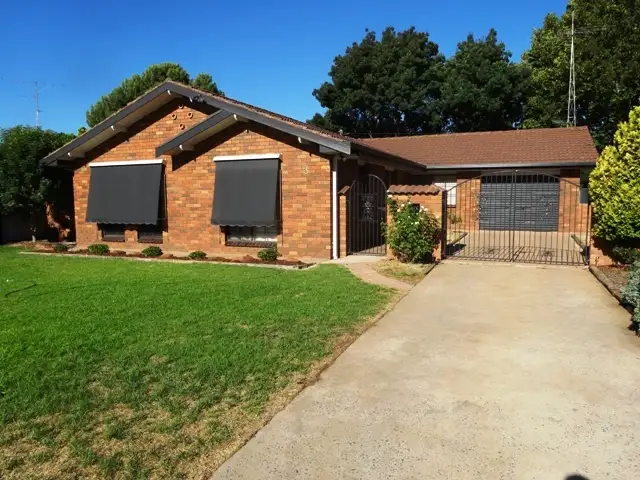 3 McCaughey Place, Yanco NSW 2703