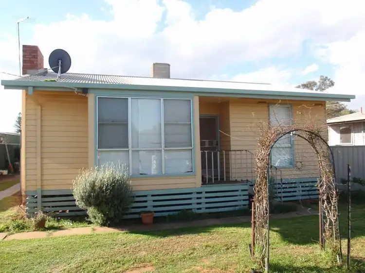 Main view of Homely house listing, 2 Murray Avenue, Red Cliffs VIC 3496