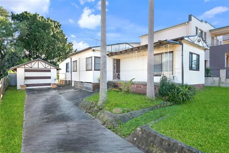 9 Warwick Ave, Cabramatta NSW 2166