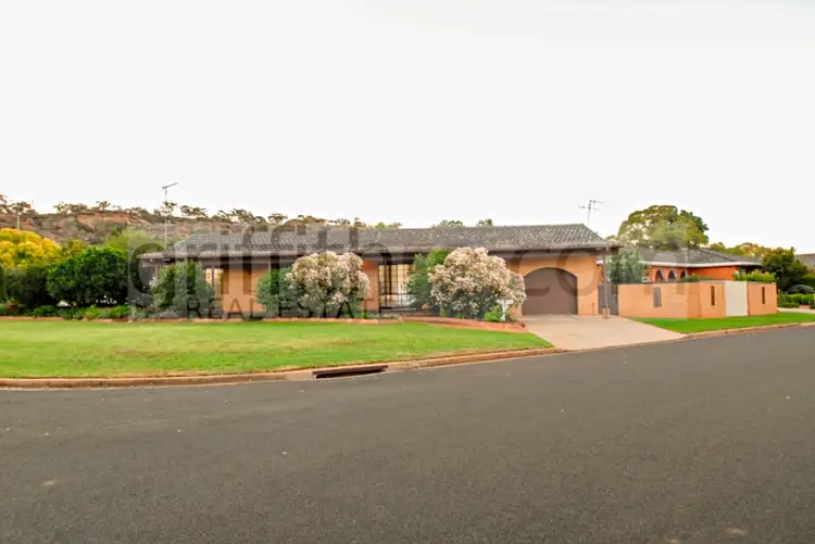 68 Doolan Cres, Griffith NSW 2680
