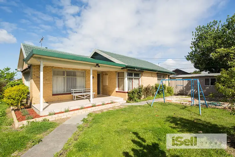 14 Pinewood Avenue, Dandenong North VIC 3175