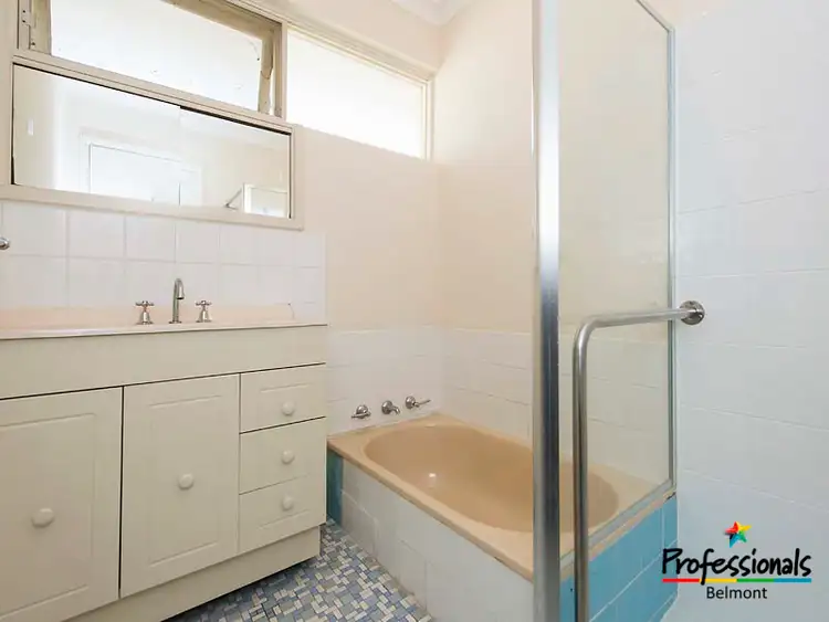 Sixth view of Homely house listing, 8 Belinda Avenue, Cloverdale WA 6105
