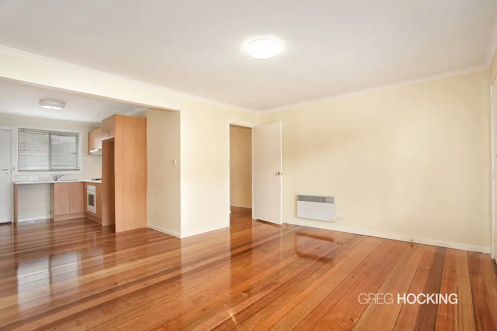 Main view of Homely unit listing, 2/100 Ferntree Gully Road, Oakleigh East VIC 3166