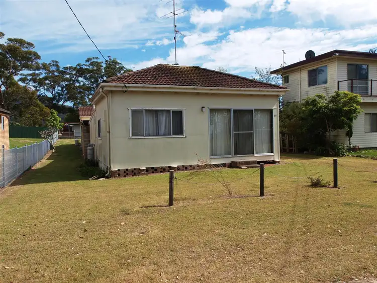 17 River Road, Shoalhaven Heads NSW 2535