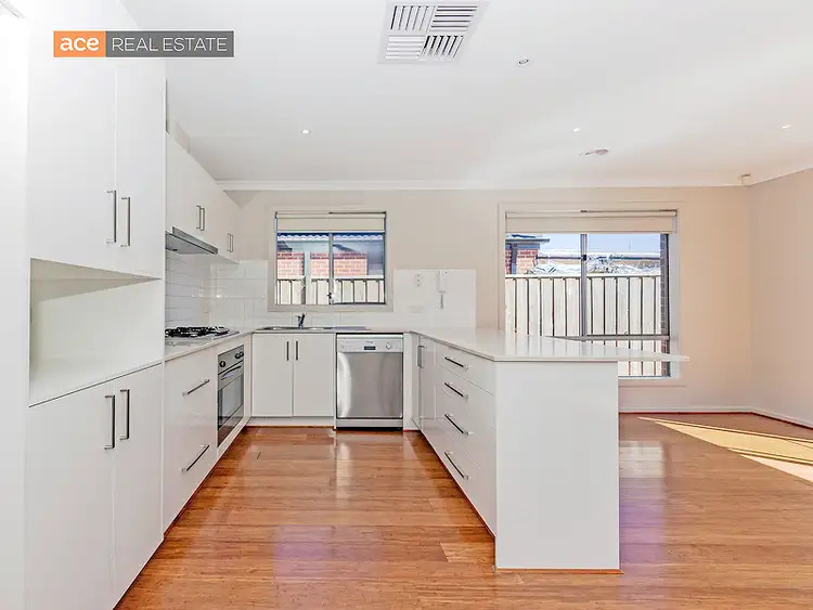 Second view of Homely house listing, 113 Crossway Avenue, Tarneit VIC 3029