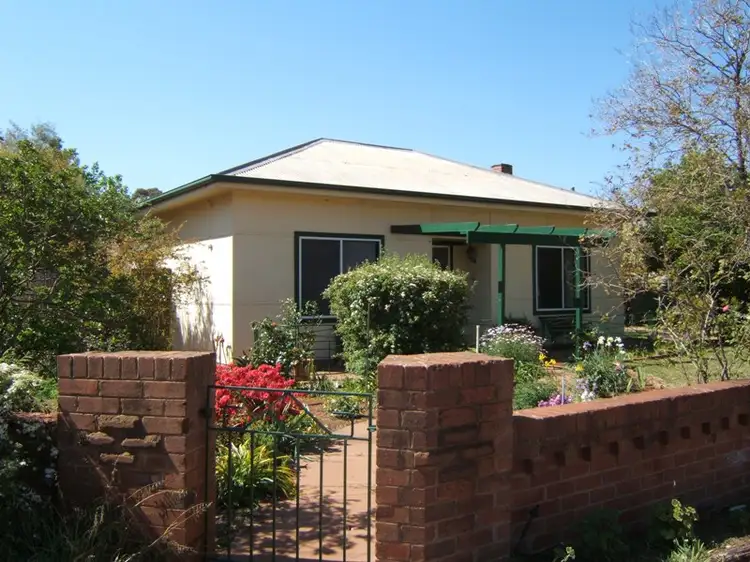 16 Willandra Avenue, Griffith NSW 2680