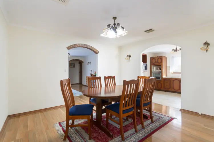 2/4 Woonda Crescent, North Haven SA 5018