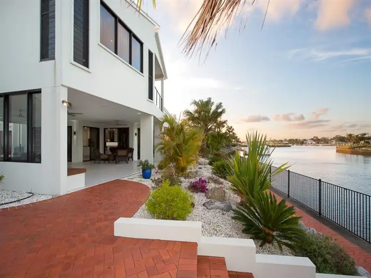 40 North Point, Banksia Beach QLD 4507