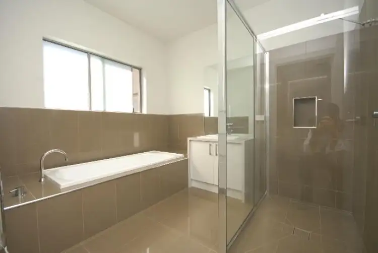 Fifth view of Homely house listing, 1A The Billabong, Bairnsdale VIC 3875