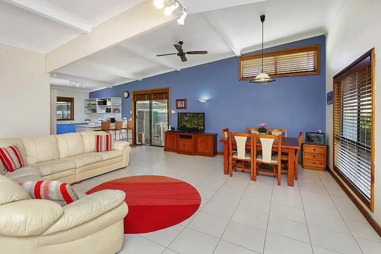 28 Del Mar Drive, Copacabana NSW 2251