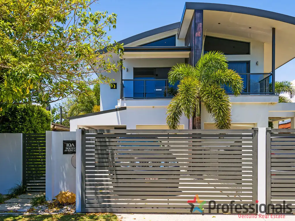 Main view of Homely townhouse listing, 1/10 Rouen Avenue, Paradise Point QLD 4216